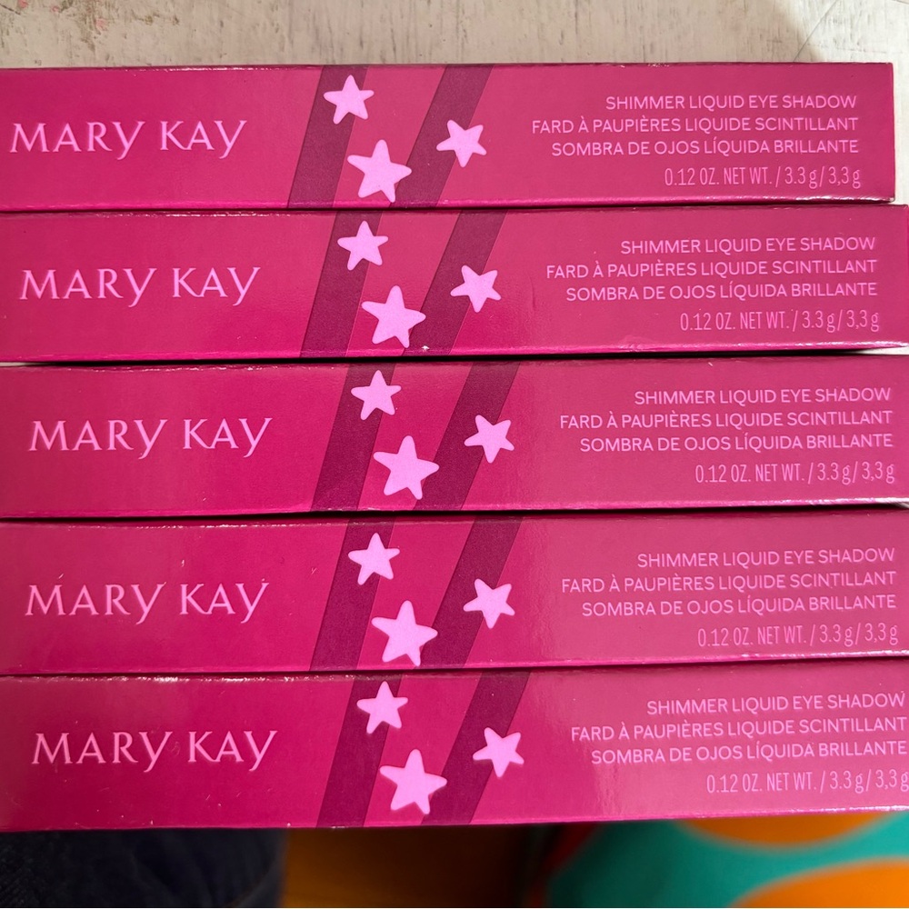 Mary Kay Shimmer Liquid Eye Shadow — Holiday Limited Edition